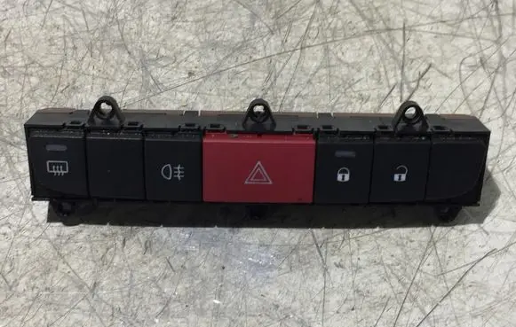 Citroen Jumper Hazard light switch 7355331170 30280650