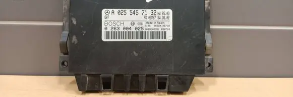 Mercedes-Benz E W211 Parking PDC control unit/module A0255457132 0263004025