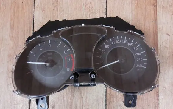Nissan Juke I F15 Speedometer (instrument cluster) 24810BV56B BV56B