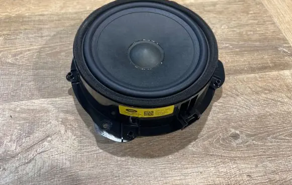 Jaguar F-Pace Rear door speaker K8D218808CB 430407772972