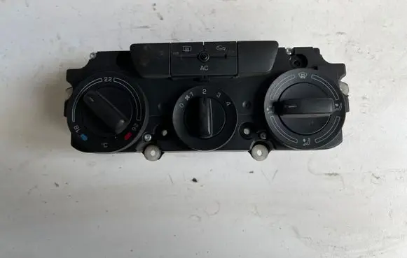 Skoda Octavia Mk2 (1Z) Climate control unit 1Z0820047K 1Z0820047D