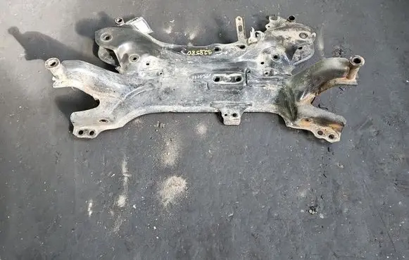 Toyota Auris E180 Front axle beam IMPRK1511462