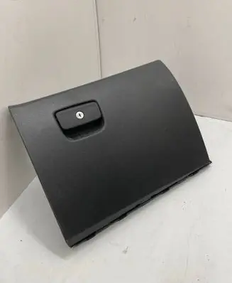Jeep Grand Cherokee Glove box P01449 66592 MT1449