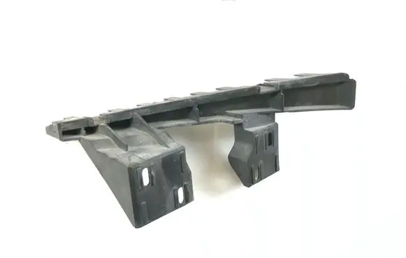 Audi Q7 4L Front bumper mounting bracket 4L0807334