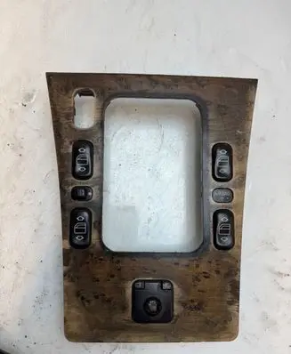 Mercedes-Benz E W210 Central console control unit 23213