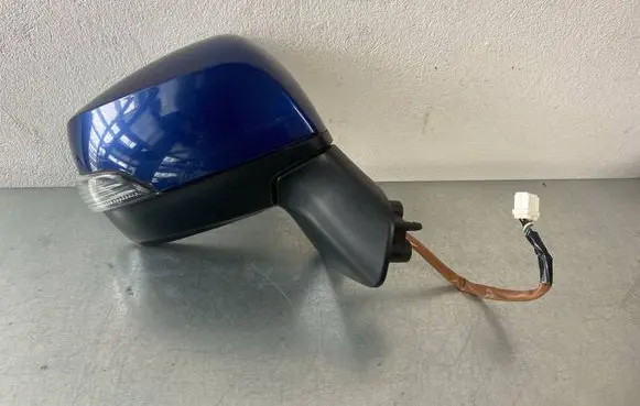 Subaru Outback (BS) Front door electric wing mirror 037507 027507