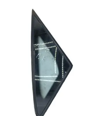 Toyota Avensis Verso Front door vent window glass four-door 