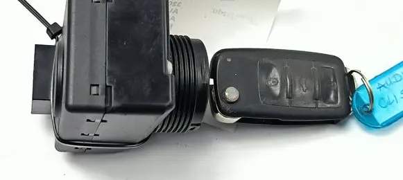 Audi A8 S8 D3 4E Ignition lock 3D0905865F 33300102 9361251820260501
