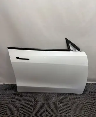 Tesla Model Y Front door 149550900E