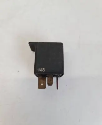 Mercedes-Benz C W202 ABS relay 0332002174