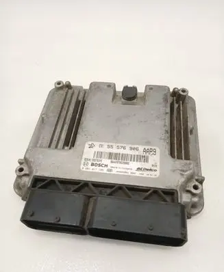 Opel Insignia A Engine control unit/module 55576906 55575349 0281017105