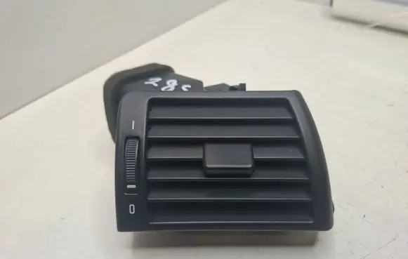 BMW 3 E46 Dashboard side air vent grill/cover trim 8361898 369801