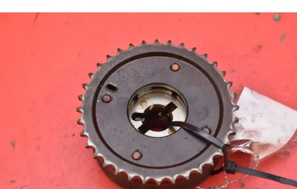 Toyota Avensis Verso Crankshaft pulley 13050-0D010