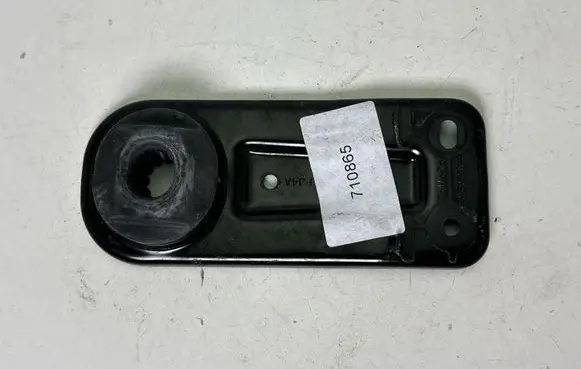 Ford Mustang VI Radiator mount bracket JR338K202AA