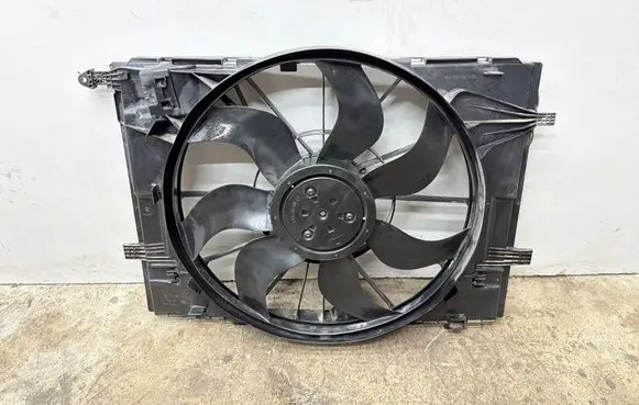 Mercedes-Benz C W205 Electric radiator cooling fan A0999061000