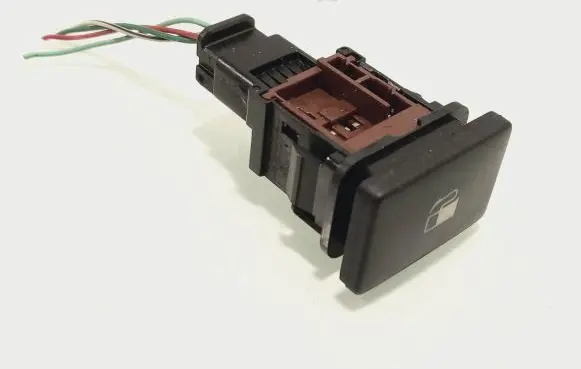 Toyota Avensis T270 Fuel tank opening switch 15C252