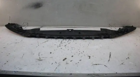 Front bumper skid plate/under tray