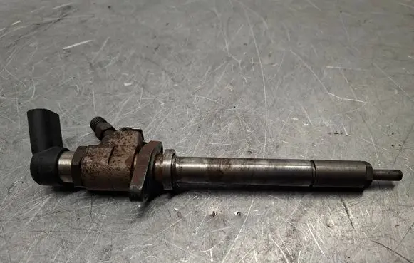 Ford Mondeo MK IV Fuel injector 9657144580