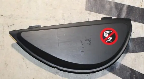 Volvo XC90 Centre console side trim rear 30722571