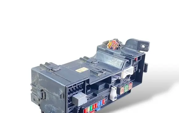 Ford Mondeo Mk III Fuse box set 5014P01 0051 8C52