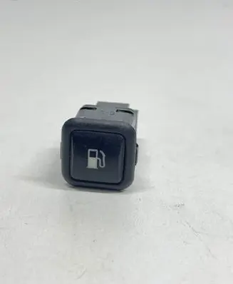Volkswagen PASSAT B5.5 Fuel tank opening switch 3B0959833A