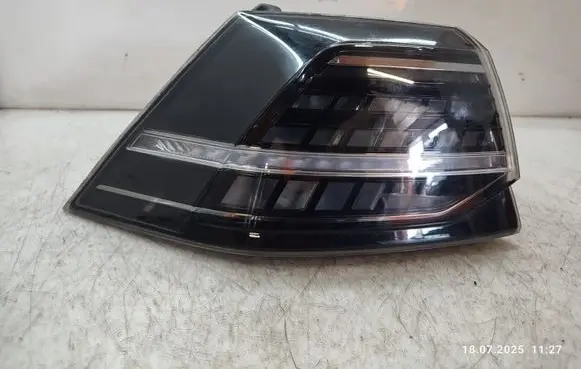 Rear/tail lights