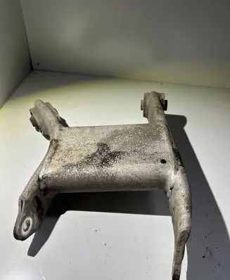 BMW 5 E39 Rear upper control arm/wishbone 541022666