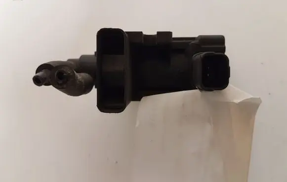 Citroen C4 I Vacuum valve 9660693180