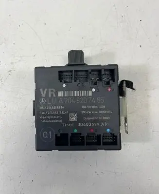 Mercedes-Benz C W204 Door control unit/module A2048208226 A2044421232 A2048207485