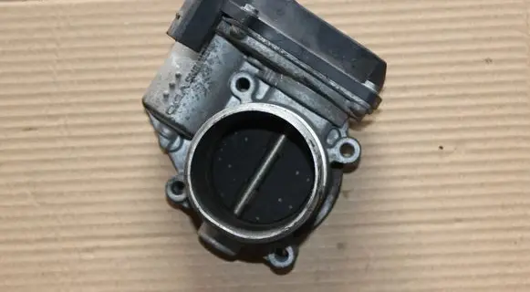 Audi A4 S4 B8 8K Throttle valve 06F133062G