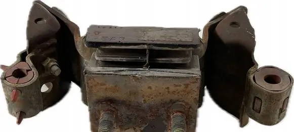 Ford F150 Engine mount bracket 