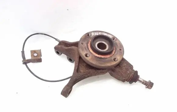 Peugeot 307 Front wheel hub spindle knuckle 