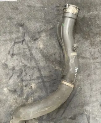 BMW 5 F10 F11 Intercooler hose/pipe 4735270 11884414G