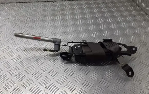 Volvo S80 Front seatbelt