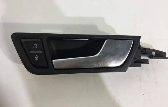 Audi Q5 SQ5 Front door interior handle 8R0837020