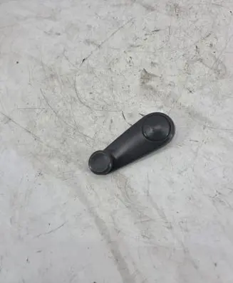 Mitsubishi Pajero Rear door window winding handle