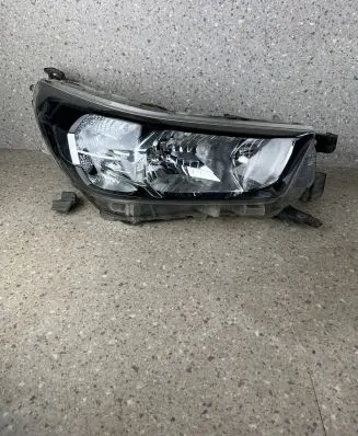 Toyota Hilux (AN120, AN130) Headlight/headlamp