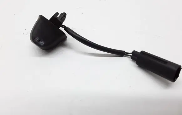 BMW 3 E90 E91 Windshield washer spray nozzle 