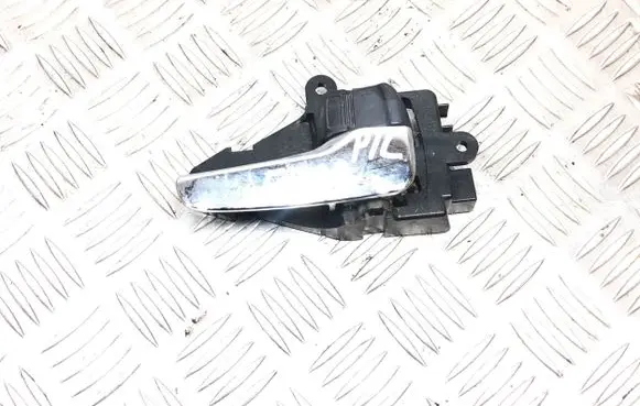 Mitsubishi Lancer X Front door interior handle MN105360