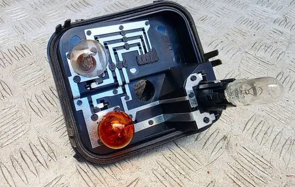Volkswagen PASSAT B7 Tail light bulb cover holder 3AE945257 90004511
