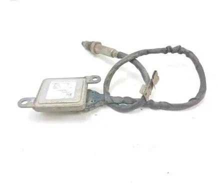 Mercedes-Benz Vito Viano W447 Lambda probe sensor A0009050108