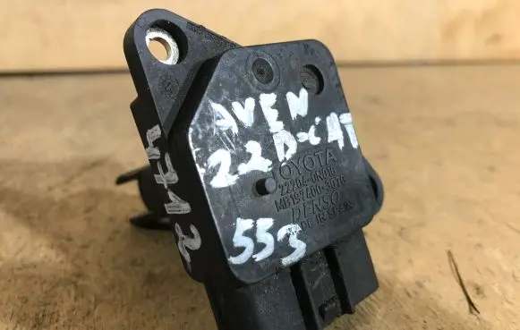 Toyota Avensis T250 Mass air flow meter 222040N010 MB1974003070 1974003070