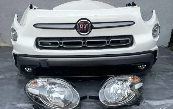 Fiat 500L Front piece kit 