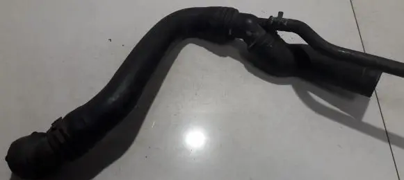 Volkswagen Golf IV Engine coolant pipe/hose 1j0122101a