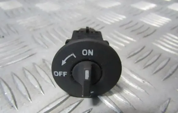 Renault Megane II Passenger airbag on/off switch 