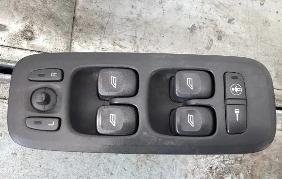 Volvo V70 Electric window control switch 09193383