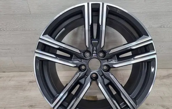 BMW 8 G14 R19 alloy rim 8090020