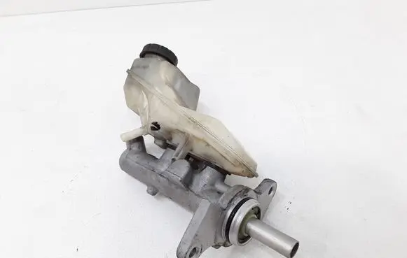 Toyota Corolla E120 E130 Master brake cylinder