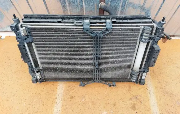 Peugeot 308 Coolant radiator 9673628780