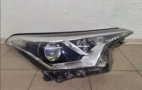 Toyota C-HR I Headlight/headlamp 81110F4030
